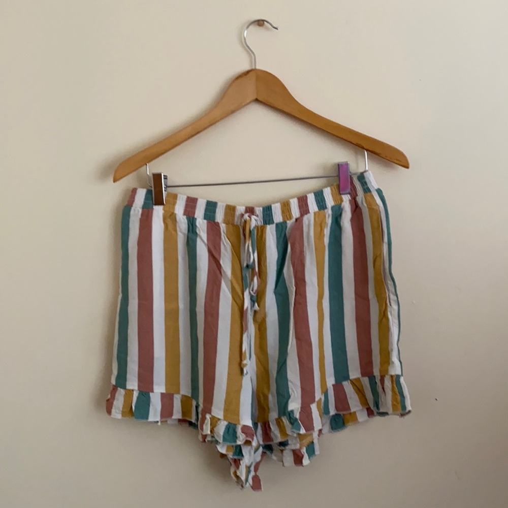 Flowy shorts